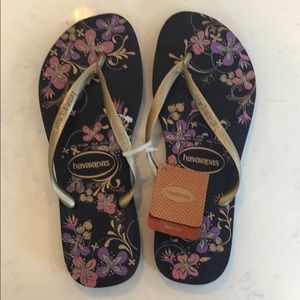 BNWT Havaianas Sandals